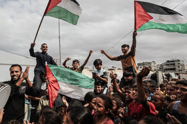Read more about the article A proposta de Trump não é um tratado de paz, é um plano de colonização: A luta continua. A guerra não acabou